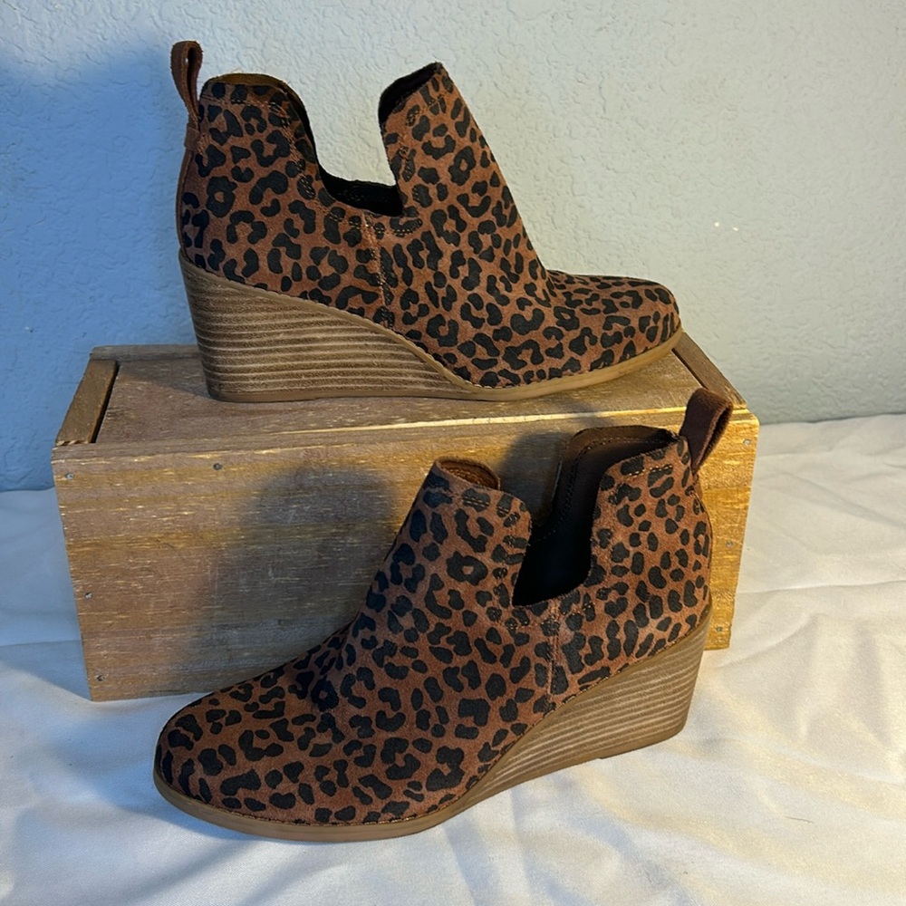 TOMS cheetah print wedge ankle boots